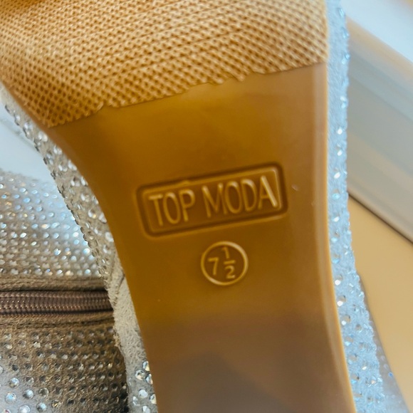 Top moda silver Hester booties SIZE 7.5 NWT - Picture 4 of 6